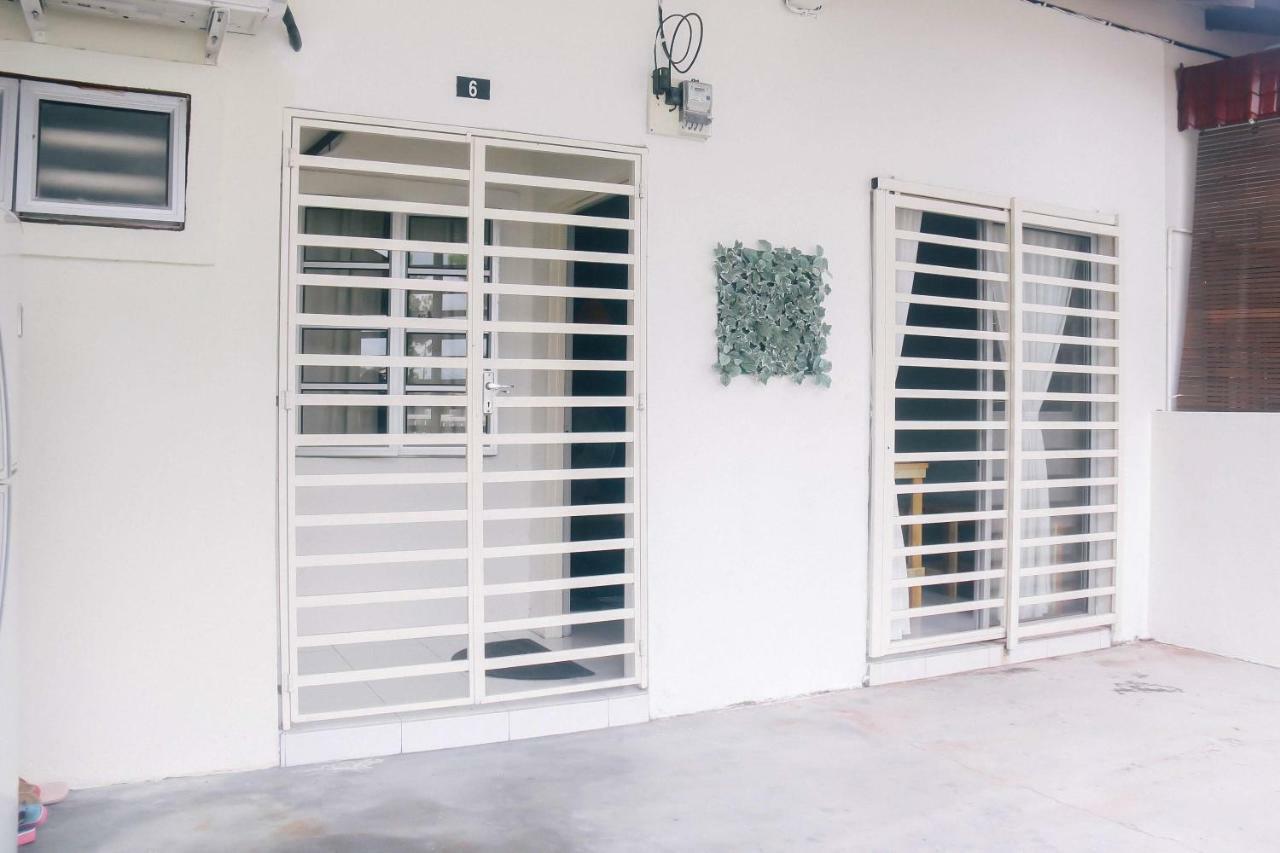 Thedaun Homestay Seri Iskandar, Perak Dış mekan fotoğraf
